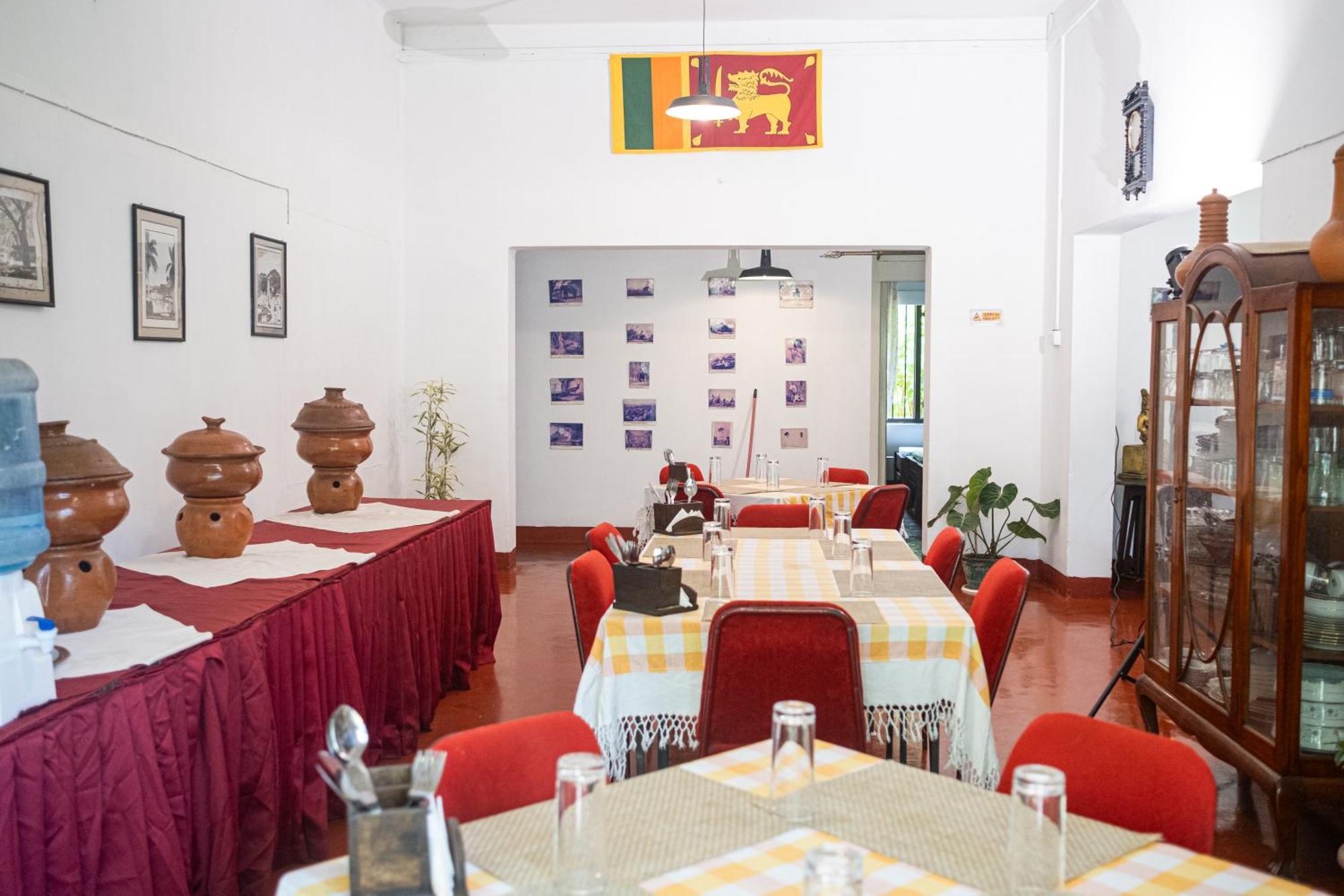 Kandy Boutique Villa By Fortuna Bungalows Exterior photo
